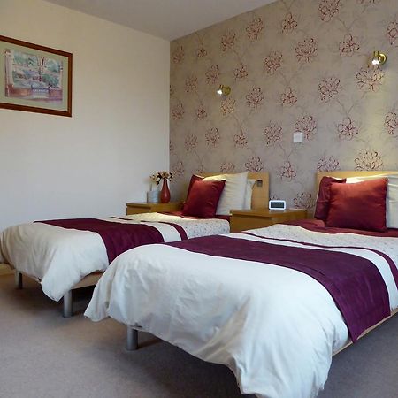 Bed and Breakfast 21 Park Lane Коршем Екстер'єр фото